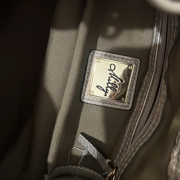 Milly gold bucket bag - Picture 8 of 10